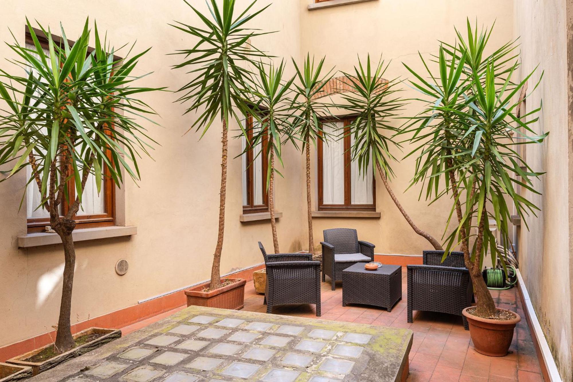 Signoria Apartment With Patio فلورنس المظهر الخارجي الصورة